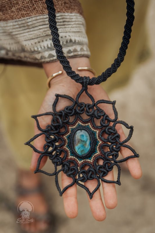 Najma necklace
